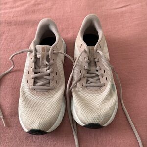 Nike Women’s Revolution Pink Tennis Shoes Size 8